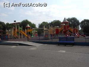 [P04] Parcul Tineretului - Atracții pentru copii, acum fără copii. » foto by iulianic
 - 
<span class="allrVoted glyphicon glyphicon-heart hidden" id="av1169961"></span>
<a class="m-l-10 hidden" id="sv1169961" onclick="voting_Foto_DelVot(,1169961,11447)" role="button">șterge vot <span class="glyphicon glyphicon-remove"></span></a>
<a id="v91169961" class=" c-red"  onclick="voting_Foto_SetVot(1169961)" role="button"><span class="glyphicon glyphicon-heart-empty"></span> <b>LIKE</b> = Votează poza</a> <img class="hidden"  id="f1169961W9" src="/imagini/loader.gif" border="0" /><span class="AjErrMes hidden" id="e1169961ErM"></span>