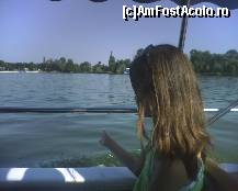 [P05] Cu şalupa rapidă pe lac - in fundal se vede zona ecluzei şi stăvilarul dinspre lacul Floreasca » foto by Dragoș_MD
 - 
<span class="allrVoted glyphicon glyphicon-heart hidden" id="av86845"></span>
<a class="m-l-10 hidden" id="sv86845" onclick="voting_Foto_DelVot(,86845,11447)" role="button">șterge vot <span class="glyphicon glyphicon-remove"></span></a>
<a id="v986845" class=" c-red"  onclick="voting_Foto_SetVot(86845)" role="button"><span class="glyphicon glyphicon-heart-empty"></span> <b>LIKE</b> = Votează poza</a> <img class="hidden"  id="f86845W9" src="/imagini/loader.gif" border="0" /><span class="AjErrMes hidden" id="e86845ErM"></span>