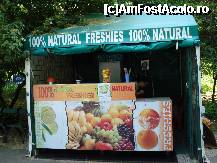 [P46] Bucuresti - Parcul Cismigiu - fructe proaspat stoarese in fata clientului » foto by Diaura*
 - 
<span class="allrVoted glyphicon glyphicon-heart hidden" id="av316319"></span>
<a class="m-l-10 hidden" id="sv316319" onclick="voting_Foto_DelVot(,316319,11447)" role="button">șterge vot <span class="glyphicon glyphicon-remove"></span></a>
<a id="v9316319" class=" c-red"  onclick="voting_Foto_SetVot(316319)" role="button"><span class="glyphicon glyphicon-heart-empty"></span> <b>LIKE</b> = Votează poza</a> <img class="hidden"  id="f316319W9" src="/imagini/loader.gif" border="0" /><span class="AjErrMes hidden" id="e316319ErM"></span>