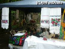 [P09] 'Targul traditiilor maramuresene' din Parcul National - covoare, fete de masa, naproane » foto by magdalena
 - 
<span class="allrVoted glyphicon glyphicon-heart hidden" id="av73482"></span>
<a class="m-l-10 hidden" id="sv73482" onclick="voting_Foto_DelVot(,73482,11447)" role="button">șterge vot <span class="glyphicon glyphicon-remove"></span></a>
<a id="v973482" class=" c-red"  onclick="voting_Foto_SetVot(73482)" role="button"><span class="glyphicon glyphicon-heart-empty"></span> <b>LIKE</b> = Votează poza</a> <img class="hidden"  id="f73482W9" src="/imagini/loader.gif" border="0" /><span class="AjErrMes hidden" id="e73482ErM"></span>