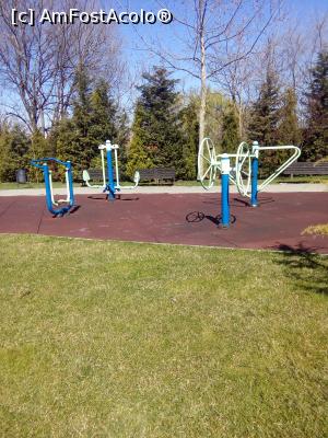 [P32] In parc, peisaj urban,  » foto by danaeldreny*
 - 
<span class="allrVoted glyphicon glyphicon-heart hidden" id="av842831"></span>
<a class="m-l-10 hidden" id="sv842831" onclick="voting_Foto_DelVot(,842831,11447)" role="button">șterge vot <span class="glyphicon glyphicon-remove"></span></a>
<a id="v9842831" class=" c-red"  onclick="voting_Foto_SetVot(842831)" role="button"><span class="glyphicon glyphicon-heart-empty"></span> <b>LIKE</b> = Votează poza</a> <img class="hidden"  id="f842831W9" src="/imagini/loader.gif" border="0" /><span class="AjErrMes hidden" id="e842831ErM"></span>