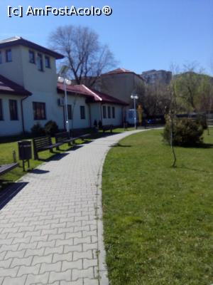 [P05] In parc, peisaj urban,  » foto by danaeldreny*
 - 
<span class="allrVoted glyphicon glyphicon-heart hidden" id="av842804"></span>
<a class="m-l-10 hidden" id="sv842804" onclick="voting_Foto_DelVot(,842804,11447)" role="button">șterge vot <span class="glyphicon glyphicon-remove"></span></a>
<a id="v9842804" class=" c-red"  onclick="voting_Foto_SetVot(842804)" role="button"><span class="glyphicon glyphicon-heart-empty"></span> <b>LIKE</b> = Votează poza</a> <img class="hidden"  id="f842804W9" src="/imagini/loader.gif" border="0" /><span class="AjErrMes hidden" id="e842804ErM"></span>
