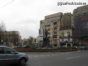 [P19] Piața Lahovari » foto by tata123 🔱
 - 
<span class="allrVoted glyphicon glyphicon-heart hidden" id="av578466"></span>
<a class="m-l-10 hidden" id="sv578466" onclick="voting_Foto_DelVot(,578466,11447)" role="button">șterge vot <span class="glyphicon glyphicon-remove"></span></a>
<a id="v9578466" class=" c-red"  onclick="voting_Foto_SetVot(578466)" role="button"><span class="glyphicon glyphicon-heart-empty"></span> <b>LIKE</b> = Votează poza</a> <img class="hidden"  id="f578466W9" src="/imagini/loader.gif" border="0" /><span class="AjErrMes hidden" id="e578466ErM"></span>