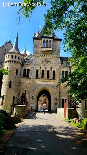 [P06] Castelul Marienburg - poarta principala » foto by k-lator
 - 
<span class="allrVoted glyphicon glyphicon-heart hidden" id="av1384693"></span>
<a class="m-l-10 hidden" id="sv1384693" onclick="voting_Foto_DelVot(,1384693,11476)" role="button">șterge vot <span class="glyphicon glyphicon-remove"></span></a>
<a id="v91384693" class=" c-red"  onclick="voting_Foto_SetVot(1384693)" role="button"><span class="glyphicon glyphicon-heart-empty"></span> <b>LIKE</b> = Votează poza</a> <img class="hidden"  id="f1384693W9" src="/imagini/loader.gif" border="0" /><span class="AjErrMes hidden" id="e1384693ErM"></span>