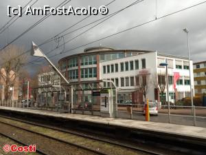 [P12] Așa arată o stație de metrou (la suprafață) - aici stația Laatzen » foto by Costi
 - 
<span class="allrVoted glyphicon glyphicon-heart hidden" id="av1150807"></span>
<a class="m-l-10 hidden" id="sv1150807" onclick="voting_Foto_DelVot(,1150807,11476)" role="button">șterge vot <span class="glyphicon glyphicon-remove"></span></a>
<a id="v91150807" class=" c-red"  onclick="voting_Foto_SetVot(1150807)" role="button"><span class="glyphicon glyphicon-heart-empty"></span> <b>LIKE</b> = Votează poza</a> <img class="hidden"  id="f1150807W9" src="/imagini/loader.gif" border="0" /><span class="AjErrMes hidden" id="e1150807ErM"></span>