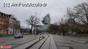 [P25] Trammplaz, piața din fața primăriei » foto by Costi
 - 
<span class="allrVoted glyphicon glyphicon-heart hidden" id="av1152290"></span>
<a class="m-l-10 hidden" id="sv1152290" onclick="voting_Foto_DelVot(,1152290,11476)" role="button">șterge vot <span class="glyphicon glyphicon-remove"></span></a>
<a id="v91152290" class=" c-red"  onclick="voting_Foto_SetVot(1152290)" role="button"><span class="glyphicon glyphicon-heart-empty"></span> <b>LIKE</b> = Votează poza</a> <img class="hidden"  id="f1152290W9" src="/imagini/loader.gif" border="0" /><span class="AjErrMes hidden" id="e1152290ErM"></span>