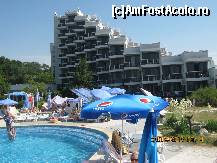 [P02] Asa se vede hotelul de la piscina » foto by Iuliana C
 - 
<span class="allrVoted glyphicon glyphicon-heart hidden" id="av431080"></span>
<a class="m-l-10 hidden" id="sv431080" onclick="voting_Foto_DelVot(,431080,11483)" role="button">șterge vot <span class="glyphicon glyphicon-remove"></span></a>
<a id="v9431080" class=" c-red"  onclick="voting_Foto_SetVot(431080)" role="button"><span class="glyphicon glyphicon-heart-empty"></span> <b>LIKE</b> = Votează poza</a> <img class="hidden"  id="f431080W9" src="/imagini/loader.gif" border="0" /><span class="AjErrMes hidden" id="e431080ErM"></span>