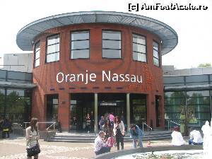 [P24] Pavilionul Orange Nassau...  » foto by Larissa
 - 
<span class="allrVoted glyphicon glyphicon-heart hidden" id="av594661"></span>
<a class="m-l-10 hidden" id="sv594661" onclick="voting_Foto_DelVot(,594661,11516)" role="button">șterge vot <span class="glyphicon glyphicon-remove"></span></a>
<a id="v9594661" class=" c-red"  onclick="voting_Foto_SetVot(594661)" role="button"><span class="glyphicon glyphicon-heart-empty"></span> <b>LIKE</b> = Votează poza</a> <img class="hidden"  id="f594661W9" src="/imagini/loader.gif" border="0" /><span class="AjErrMes hidden" id="e594661ErM"></span>