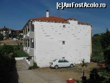 [P05] Hotelul Milos Apartments vazut dinspre strada » foto by cocora
 - 
<span class="allrVoted glyphicon glyphicon-heart hidden" id="av317681"></span>
<a class="m-l-10 hidden" id="sv317681" onclick="voting_Foto_DelVot(,317681,11527)" role="button">șterge vot <span class="glyphicon glyphicon-remove"></span></a>
<a id="v9317681" class=" c-red"  onclick="voting_Foto_SetVot(317681)" role="button"><span class="glyphicon glyphicon-heart-empty"></span> <b>LIKE</b> = Votează poza</a> <img class="hidden"  id="f317681W9" src="/imagini/loader.gif" border="0" /><span class="AjErrMes hidden" id="e317681ErM"></span>