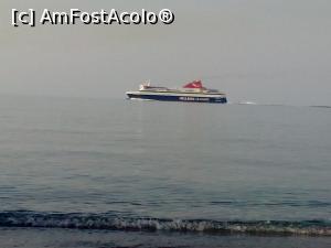 [P18] Feribotul cu care am venit si... am plecat...  » foto by claudia_s
 - 
<span class="allrVoted glyphicon glyphicon-heart hidden" id="av935526"></span>
<a class="m-l-10 hidden" id="sv935526" onclick="voting_Foto_DelVot(,935526,11534)" role="button">șterge vot <span class="glyphicon glyphicon-remove"></span></a>
<a id="v9935526" class=" c-red"  onclick="voting_Foto_SetVot(935526)" role="button"><span class="glyphicon glyphicon-heart-empty"></span> <b>LIKE</b> = Votează poza</a> <img class="hidden"  id="f935526W9" src="/imagini/loader.gif" border="0" /><span class="AjErrMes hidden" id="e935526ErM"></span>