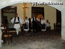 [P07] Dans si voie buna la taverna » foto by dangalateanul
 - 
<span class="allrVoted glyphicon glyphicon-heart hidden" id="av319456"></span>
<a class="m-l-10 hidden" id="sv319456" onclick="voting_Foto_DelVot(,319456,11559)" role="button">șterge vot <span class="glyphicon glyphicon-remove"></span></a>
<a id="v9319456" class=" c-red"  onclick="voting_Foto_SetVot(319456)" role="button"><span class="glyphicon glyphicon-heart-empty"></span> <b>LIKE</b> = Votează poza</a> <img class="hidden"  id="f319456W9" src="/imagini/loader.gif" border="0" /><span class="AjErrMes hidden" id="e319456ErM"></span>