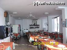 [P01] restaurantul pentru micul dejun , in stanga masina de cafea » foto by amero
 - 
<span class="allrVoted glyphicon glyphicon-heart hidden" id="av320062"></span>
<a class="m-l-10 hidden" id="sv320062" onclick="voting_Foto_DelVot(,320062,11570)" role="button">șterge vot <span class="glyphicon glyphicon-remove"></span></a>
<a id="v9320062" class=" c-red"  onclick="voting_Foto_SetVot(320062)" role="button"><span class="glyphicon glyphicon-heart-empty"></span> <b>LIKE</b> = Votează poza</a> <img class="hidden"  id="f320062W9" src="/imagini/loader.gif" border="0" /><span class="AjErrMes hidden" id="e320062ErM"></span>