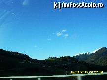 [P137] de la Bolzano spre Innsbruck.Observati in fata in dreapta pe unde este autostrada. » foto by adryana
 - 
<span class="allrVoted glyphicon glyphicon-heart hidden" id="av320339"></span>
<a class="m-l-10 hidden" id="sv320339" onclick="voting_Foto_DelVot(,320339,11571)" role="button">șterge vot <span class="glyphicon glyphicon-remove"></span></a>
<a id="v9320339" class=" c-red"  onclick="voting_Foto_SetVot(320339)" role="button"><span class="glyphicon glyphicon-heart-empty"></span> <b>LIKE</b> = Votează poza</a> <img class="hidden"  id="f320339W9" src="/imagini/loader.gif" border="0" /><span class="AjErrMes hidden" id="e320339ErM"></span>