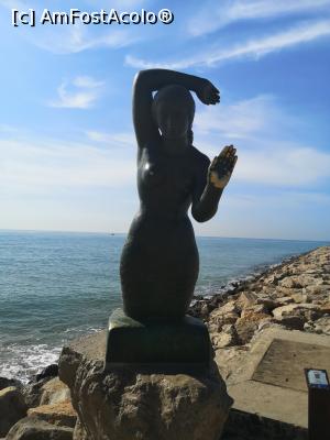 [P36] Sirena din port » foto by crismis
 - 
<span class="allrVoted glyphicon glyphicon-heart hidden" id="av1140969"></span>
<a class="m-l-10 hidden" id="sv1140969" onclick="voting_Foto_DelVot(,1140969,11577)" role="button">șterge vot <span class="glyphicon glyphicon-remove"></span></a>
<a id="v91140969" class=" c-red"  onclick="voting_Foto_SetVot(1140969)" role="button"><span class="glyphicon glyphicon-heart-empty"></span> <b>LIKE</b> = Votează poza</a> <img class="hidden"  id="f1140969W9" src="/imagini/loader.gif" border="0" /><span class="AjErrMes hidden" id="e1140969ErM"></span>