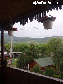 [P20] Casa dintre pini -  vedere de pe veranda de la etaj » foto by sunflower
 - 
<span class="allrVoted glyphicon glyphicon-heart hidden" id="av320864"></span>
<a class="m-l-10 hidden" id="sv320864" onclick="voting_Foto_DelVot(,320864,11582)" role="button">șterge vot <span class="glyphicon glyphicon-remove"></span></a>
<a id="v9320864" class=" c-red"  onclick="voting_Foto_SetVot(320864)" role="button"><span class="glyphicon glyphicon-heart-empty"></span> <b>LIKE</b> = Votează poza</a> <img class="hidden"  id="f320864W9" src="/imagini/loader.gif" border="0" /><span class="AjErrMes hidden" id="e320864ErM"></span>