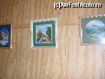 [P26] Casa dintre pini - pereti decorati cu goblenuri » foto by sunflower
 - 
<span class="allrVoted glyphicon glyphicon-heart hidden" id="av320872"></span>
<a class="m-l-10 hidden" id="sv320872" onclick="voting_Foto_DelVot(,320872,11582)" role="button">șterge vot <span class="glyphicon glyphicon-remove"></span></a>
<a id="v9320872" class=" c-red"  onclick="voting_Foto_SetVot(320872)" role="button"><span class="glyphicon glyphicon-heart-empty"></span> <b>LIKE</b> = Votează poza</a> <img class="hidden"  id="f320872W9" src="/imagini/loader.gif" border="0" /><span class="AjErrMes hidden" id="e320872ErM"></span>