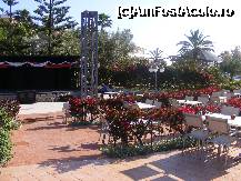 [P04] Terasa restaurantului unde avea loc spectacolul de seara si ringul de dans. » foto by aditzu
 - 
<span class="allrVoted glyphicon glyphicon-heart hidden" id="av322743"></span>
<a class="m-l-10 hidden" id="sv322743" onclick="voting_Foto_DelVot(,322743,11589)" role="button">șterge vot <span class="glyphicon glyphicon-remove"></span></a>
<a id="v9322743" class=" c-red"  onclick="voting_Foto_SetVot(322743)" role="button"><span class="glyphicon glyphicon-heart-empty"></span> <b>LIKE</b> = Votează poza</a> <img class="hidden"  id="f322743W9" src="/imagini/loader.gif" border="0" /><span class="AjErrMes hidden" id="e322743ErM"></span>
