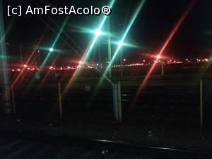 [P41] Luminile de noapte din gara Ploiesti Vest.  » foto by vulpe mihaela
 - 
<span class="allrVoted glyphicon glyphicon-heart hidden" id="av1009128"></span>
<a class="m-l-10 hidden" id="sv1009128" onclick="voting_Foto_DelVot(,1009128,11592)" role="button">șterge vot <span class="glyphicon glyphicon-remove"></span></a>
<a id="v91009128" class=" c-red"  onclick="voting_Foto_SetVot(1009128)" role="button"><span class="glyphicon glyphicon-heart-empty"></span> <b>LIKE</b> = Votează poza</a> <img class="hidden"  id="f1009128W9" src="/imagini/loader.gif" border="0" /><span class="AjErrMes hidden" id="e1009128ErM"></span>