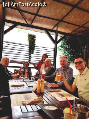 [P11] Din nou Michi, mishu cu familia, Bogdan și Doina » foto by Carmen Ion
 - 
<span class="allrVoted glyphicon glyphicon-heart hidden" id="av1324882"></span>
<a class="m-l-10 hidden" id="sv1324882" onclick="voting_Foto_DelVot(,1324882,11592)" role="button">șterge vot <span class="glyphicon glyphicon-remove"></span></a>
<a id="v91324882" class=" c-red"  onclick="voting_Foto_SetVot(1324882)" role="button"><span class="glyphicon glyphicon-heart-empty"></span> <b>LIKE</b> = Votează poza</a> <img class="hidden"  id="f1324882W9" src="/imagini/loader.gif" border="0" /><span class="AjErrMes hidden" id="e1324882ErM"></span>