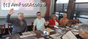 [P04] De la stânga la dreapta: Adrian (soțul lui Mishulică), BOGDAN DSN, doinafil și msnd. Iar mustața îi aparține soțului meu... » foto by Carmen Ion
 - 
<span class="allrVoted glyphicon glyphicon-heart hidden" id="av1324875"></span>
<a class="m-l-10 hidden" id="sv1324875" onclick="voting_Foto_DelVot(,1324875,11592)" role="button">șterge vot <span class="glyphicon glyphicon-remove"></span></a>
<a id="v91324875" class=" c-red"  onclick="voting_Foto_SetVot(1324875)" role="button"><span class="glyphicon glyphicon-heart-empty"></span> <b>LIKE</b> = Votează poza</a> <img class="hidden"  id="f1324875W9" src="/imagini/loader.gif" border="0" /><span class="AjErrMes hidden" id="e1324875ErM"></span>