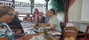 [P07] În prim plan: Ileana. În planul îndepărtat: mama lui Mishu, Michi, Mishu cu soțul și BOGDAN DSN. Și doinafil în picioare, că-i cea mai tânără... » foto by Carmen Ion
 - 
<span class="allrVoted glyphicon glyphicon-heart hidden" id="av1324878"></span>
<a class="m-l-10 hidden" id="sv1324878" onclick="voting_Foto_DelVot(,1324878,11592)" role="button">șterge vot <span class="glyphicon glyphicon-remove"></span></a>
<a id="v91324878" class=" c-red"  onclick="voting_Foto_SetVot(1324878)" role="button"><span class="glyphicon glyphicon-heart-empty"></span> <b>LIKE</b> = Votează poza</a> <img class="hidden"  id="f1324878W9" src="/imagini/loader.gif" border="0" /><span class="AjErrMes hidden" id="e1324878ErM"></span>