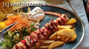 [P01] Souvlaky Irene » foto by johnnybegoode
 - 
<span class="allrVoted glyphicon glyphicon-heart hidden" id="av1096859"></span>
<a class="m-l-10 hidden" id="sv1096859" onclick="voting_Foto_DelVot(,1096859,11606)" role="button">șterge vot <span class="glyphicon glyphicon-remove"></span></a>
<a id="v91096859" class=" c-red"  onclick="voting_Foto_SetVot(1096859)" role="button"><span class="glyphicon glyphicon-heart-empty"></span> <b>LIKE</b> = Votează poza</a> <img class="hidden"  id="f1096859W9" src="/imagini/loader.gif" border="0" /><span class="AjErrMes hidden" id="e1096859ErM"></span>