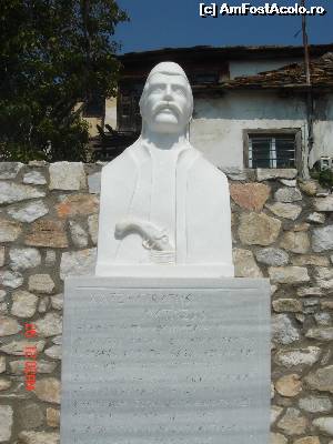 [P16] Chatzigiorgi, eroul national » foto by crismis
 - 
<span class="allrVoted glyphicon glyphicon-heart hidden" id="av569332"></span>
<a class="m-l-10 hidden" id="sv569332" onclick="voting_Foto_DelVot(,569332,11606)" role="button">șterge vot <span class="glyphicon glyphicon-remove"></span></a>
<a id="v9569332" class=" c-red"  onclick="voting_Foto_SetVot(569332)" role="button"><span class="glyphicon glyphicon-heart-empty"></span> <b>LIKE</b> = Votează poza</a> <img class="hidden"  id="f569332W9" src="/imagini/loader.gif" border="0" /><span class="AjErrMes hidden" id="e569332ErM"></span>
