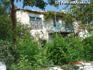 [P03] Casa veche - Teologus » foto by crismis
 - 
<span class="allrVoted glyphicon glyphicon-heart hidden" id="av569296"></span>
<a class="m-l-10 hidden" id="sv569296" onclick="voting_Foto_DelVot(,569296,11606)" role="button">șterge vot <span class="glyphicon glyphicon-remove"></span></a>
<a id="v9569296" class=" c-red"  onclick="voting_Foto_SetVot(569296)" role="button"><span class="glyphicon glyphicon-heart-empty"></span> <b>LIKE</b> = Votează poza</a> <img class="hidden"  id="f569296W9" src="/imagini/loader.gif" border="0" /><span class="AjErrMes hidden" id="e569296ErM"></span>