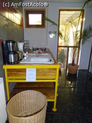 [P32] Apartament Art Cluj - apartamentul studio - spațiul pentru gătit (filtrul ne aparține)  » foto by Cris
 - 
<span class="allrVoted glyphicon glyphicon-heart hidden" id="av834400"></span>
<a class="m-l-10 hidden" id="sv834400" onclick="voting_Foto_DelVot(,834400,11616)" role="button">șterge vot <span class="glyphicon glyphicon-remove"></span></a>
<a id="v9834400" class=" c-red"  onclick="voting_Foto_SetVot(834400)" role="button"><span class="glyphicon glyphicon-heart-empty"></span> <b>LIKE</b> = Votează poza</a> <img class="hidden"  id="f834400W9" src="/imagini/loader.gif" border="0" /><span class="AjErrMes hidden" id="e834400ErM"></span>