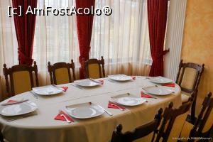[P09] in restaurant » foto by ado_lex
 - 
<span class="allrVoted glyphicon glyphicon-heart hidden" id="av844710"></span>
<a class="m-l-10 hidden" id="sv844710" onclick="voting_Foto_DelVot(,844710,11618)" role="button">șterge vot <span class="glyphicon glyphicon-remove"></span></a>
<a id="v9844710" class=" c-red"  onclick="voting_Foto_SetVot(844710)" role="button"><span class="glyphicon glyphicon-heart-empty"></span> <b>LIKE</b> = Votează poza</a> <img class="hidden"  id="f844710W9" src="/imagini/loader.gif" border="0" /><span class="AjErrMes hidden" id="e844710ErM"></span>