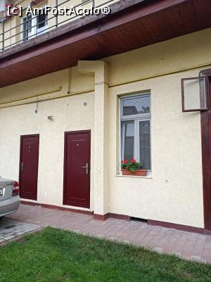 [P11] Cluj, Pensiunea Boema, Camerele 5 și 6, se intră direct în cameră.... » foto by mprofeanu
 - 
<span class="allrVoted glyphicon glyphicon-heart hidden" id="av1366303"></span>
<a class="m-l-10 hidden" id="sv1366303" onclick="voting_Foto_DelVot(,1366303,11621)" role="button">șterge vot <span class="glyphicon glyphicon-remove"></span></a>
<a id="v91366303" class=" c-red"  onclick="voting_Foto_SetVot(1366303)" role="button"><span class="glyphicon glyphicon-heart-empty"></span> <b>LIKE</b> = Votează poza</a> <img class="hidden"  id="f1366303W9" src="/imagini/loader.gif" border="0" /><span class="AjErrMes hidden" id="e1366303ErM"></span>
