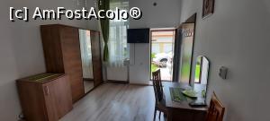 [P14] Cluj, Pensiunea Boema, Camera 6 văzută spre intrare, în Curte cățelușa își face rondul » foto by mprofeanu
 - 
<span class="allrVoted glyphicon glyphicon-heart hidden" id="av1366306"></span>
<a class="m-l-10 hidden" id="sv1366306" onclick="voting_Foto_DelVot(,1366306,11621)" role="button">șterge vot <span class="glyphicon glyphicon-remove"></span></a>
<a id="v91366306" class=" c-red"  onclick="voting_Foto_SetVot(1366306)" role="button"><span class="glyphicon glyphicon-heart-empty"></span> <b>LIKE</b> = Votează poza</a> <img class="hidden"  id="f1366306W9" src="/imagini/loader.gif" border="0" /><span class="AjErrMes hidden" id="e1366306ErM"></span>