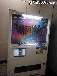 [P12] automat de umbrele la statia MongKok » foto by roxana.tomina
 - 
<span class="allrVoted glyphicon glyphicon-heart hidden" id="av323755"></span>
<a class="m-l-10 hidden" id="sv323755" onclick="voting_Foto_DelVot(,323755,11630)" role="button">șterge vot <span class="glyphicon glyphicon-remove"></span></a>
<a id="v9323755" class=" c-red"  onclick="voting_Foto_SetVot(323755)" role="button"><span class="glyphicon glyphicon-heart-empty"></span> <b>LIKE</b> = Votează poza</a> <img class="hidden"  id="f323755W9" src="/imagini/loader.gif" border="0" /><span class="AjErrMes hidden" id="e323755ErM"></span>