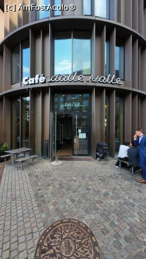 [P34] Dalle Valle - exterior » foto by Dragoș_MD
 - 
<span class="allrVoted glyphicon glyphicon-heart hidden" id="av1508833"></span>
<a class="m-l-10 hidden" id="sv1508833" onclick="voting_Foto_DelVot(,1508833,11635)" role="button">șterge vot <span class="glyphicon glyphicon-remove"></span></a>
<a id="v91508833" class=" c-red"  onclick="voting_Foto_SetVot(1508833)" role="button"><span class="glyphicon glyphicon-heart-empty"></span> <b>LIKE</b> = Votează poza</a> <img class="hidden"  id="f1508833W9" src="/imagini/loader.gif" border="0" /><span class="AjErrMes hidden" id="e1508833ErM"></span>