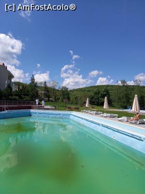[P31] piscina exterioară » foto by zlatna
 - 
<span class="allrVoted glyphicon glyphicon-heart hidden" id="av1228185"></span>
<a class="m-l-10 hidden" id="sv1228185" onclick="voting_Foto_DelVot(,1228185,11642)" role="button">șterge vot <span class="glyphicon glyphicon-remove"></span></a>
<a id="v91228185" class=" c-red"  onclick="voting_Foto_SetVot(1228185)" role="button"><span class="glyphicon glyphicon-heart-empty"></span> <b>LIKE</b> = Votează poza</a> <img class="hidden"  id="f1228185W9" src="/imagini/loader.gif" border="0" /><span class="AjErrMes hidden" id="e1228185ErM"></span>