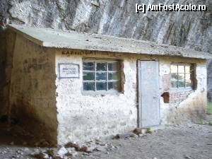 [P16] Probabil fosta casa de bilete, acum dezafectata si atacata pe toate fronturile » foto by ionescunic
 - 
<span class="allrVoted glyphicon glyphicon-heart hidden" id="av366931"></span>
<a class="m-l-10 hidden" id="sv366931" onclick="voting_Foto_DelVot(,366931,11645)" role="button">șterge vot <span class="glyphicon glyphicon-remove"></span></a>
<a id="v9366931" class=" c-red"  onclick="voting_Foto_SetVot(366931)" role="button"><span class="glyphicon glyphicon-heart-empty"></span> <b>LIKE</b> = Votează poza</a> <img class="hidden"  id="f366931W9" src="/imagini/loader.gif" border="0" /><span class="AjErrMes hidden" id="e366931ErM"></span>