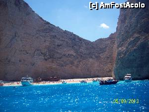 [P09] navagio beach de pe vas: D » foto by cristina85
 - 
<span class="allrVoted glyphicon glyphicon-heart hidden" id="av468436"></span>
<a class="m-l-10 hidden" id="sv468436" onclick="voting_Foto_DelVot(,468436,11689)" role="button">șterge vot <span class="glyphicon glyphicon-remove"></span></a>
<a id="v9468436" class=" c-red"  onclick="voting_Foto_SetVot(468436)" role="button"><span class="glyphicon glyphicon-heart-empty"></span> <b>LIKE</b> = Votează poza</a> <img class="hidden"  id="f468436W9" src="/imagini/loader.gif" border="0" /><span class="AjErrMes hidden" id="e468436ErM"></span>