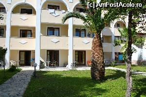 [P06] cladirile din spate-o liniste deplina!!  » foto by aura petre
 - 
<span class="allrVoted glyphicon glyphicon-heart hidden" id="av544659"></span>
<a class="m-l-10 hidden" id="sv544659" onclick="voting_Foto_DelVot(,544659,11689)" role="button">șterge vot <span class="glyphicon glyphicon-remove"></span></a>
<a id="v9544659" class=" c-red"  onclick="voting_Foto_SetVot(544659)" role="button"><span class="glyphicon glyphicon-heart-empty"></span> <b>LIKE</b> = Votează poza</a> <img class="hidden"  id="f544659W9" src="/imagini/loader.gif" border="0" /><span class="AjErrMes hidden" id="e544659ErM"></span>