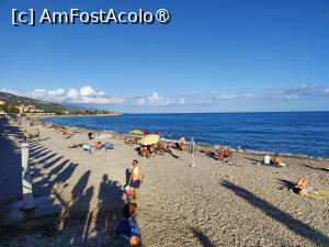 [P56] Menton, una dintre plaje » foto by crismis
 - 
<span class="allrVoted glyphicon glyphicon-heart hidden" id="av1502525"></span>
<a class="m-l-10 hidden" id="sv1502525" onclick="voting_Foto_DelVot(,1502525,11696)" role="button">șterge vot <span class="glyphicon glyphicon-remove"></span></a>
<a id="v91502525" class=" c-red"  onclick="voting_Foto_SetVot(1502525)" role="button"><span class="glyphicon glyphicon-heart-empty"></span> <b>LIKE</b> = Votează poza</a> <img class="hidden"  id="f1502525W9" src="/imagini/loader.gif" border="0" /><span class="AjErrMes hidden" id="e1502525ErM"></span>