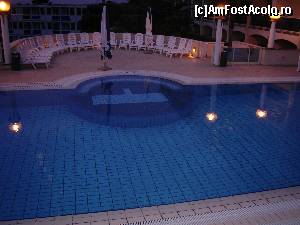 [P04] Ca orice hotel care se respectă, avem și piscină!  » foto by Yersinia Pestis
 - 
<span class="allrVoted glyphicon glyphicon-heart hidden" id="av572916"></span>
<a class="m-l-10 hidden" id="sv572916" onclick="voting_Foto_DelVot(,572916,11696)" role="button">șterge vot <span class="glyphicon glyphicon-remove"></span></a>
<a id="v9572916" class=" c-red"  onclick="voting_Foto_SetVot(572916)" role="button"><span class="glyphicon glyphicon-heart-empty"></span> <b>LIKE</b> = Votează poza</a> <img class="hidden"  id="f572916W9" src="/imagini/loader.gif" border="0" /><span class="AjErrMes hidden" id="e572916ErM"></span>