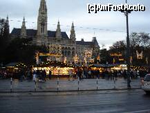 [P01] Viena - Targul de Craciun din fata Primarie » foto by Diaura*
 - 
<span class="allrVoted glyphicon glyphicon-heart hidden" id="av284502"></span>
<a class="m-l-10 hidden" id="sv284502" onclick="voting_Foto_DelVot(,284502,11696)" role="button">șterge vot <span class="glyphicon glyphicon-remove"></span></a>
<a id="v9284502" class=" c-red"  onclick="voting_Foto_SetVot(284502)" role="button"><span class="glyphicon glyphicon-heart-empty"></span> <b>LIKE</b> = Votează poza</a> <img class="hidden"  id="f284502W9" src="/imagini/loader.gif" border="0" /><span class="AjErrMes hidden" id="e284502ErM"></span>