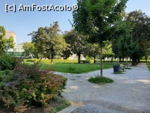 [P14] Parcul Tivoli » foto by micutzu
 - 
<span class="allrVoted glyphicon glyphicon-heart hidden" id="av1174592"></span>
<a class="m-l-10 hidden" id="sv1174592" onclick="voting_Foto_DelVot(,1174592,11696)" role="button">șterge vot <span class="glyphicon glyphicon-remove"></span></a>
<a id="v91174592" class=" c-red"  onclick="voting_Foto_SetVot(1174592)" role="button"><span class="glyphicon glyphicon-heart-empty"></span> <b>LIKE</b> = Votează poza</a> <img class="hidden"  id="f1174592W9" src="/imagini/loader.gif" border="0" /><span class="AjErrMes hidden" id="e1174592ErM"></span>