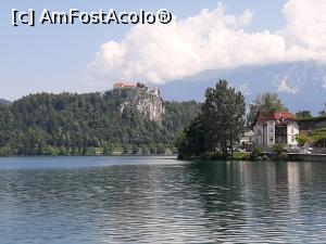 [P24] Lacul Bled » foto by micutzu
 - 
<span class="allrVoted glyphicon glyphicon-heart hidden" id="av1174602"></span>
<a class="m-l-10 hidden" id="sv1174602" onclick="voting_Foto_DelVot(,1174602,11696)" role="button">șterge vot <span class="glyphicon glyphicon-remove"></span></a>
<a id="v91174602" class=" c-red"  onclick="voting_Foto_SetVot(1174602)" role="button"><span class="glyphicon glyphicon-heart-empty"></span> <b>LIKE</b> = Votează poza</a> <img class="hidden"  id="f1174602W9" src="/imagini/loader.gif" border="0" /><span class="AjErrMes hidden" id="e1174602ErM"></span>