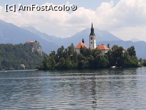 [P25] Insula de pe lacul Bled » foto by micutzu
 - 
<span class="allrVoted glyphicon glyphicon-heart hidden" id="av1174603"></span>
<a class="m-l-10 hidden" id="sv1174603" onclick="voting_Foto_DelVot(,1174603,11696)" role="button">șterge vot <span class="glyphicon glyphicon-remove"></span></a>
<a id="v91174603" class=" c-red"  onclick="voting_Foto_SetVot(1174603)" role="button"><span class="glyphicon glyphicon-heart-empty"></span> <b>LIKE</b> = Votează poza</a> <img class="hidden"  id="f1174603W9" src="/imagini/loader.gif" border="0" /><span class="AjErrMes hidden" id="e1174603ErM"></span>