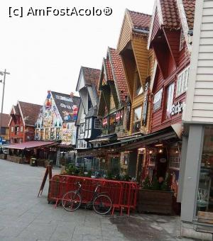 [P26] Stavanger » foto by catalinioan
 - 
<span class="allrVoted glyphicon glyphicon-heart hidden" id="av871877"></span>
<a class="m-l-10 hidden" id="sv871877" onclick="voting_Foto_DelVot(,871877,11696)" role="button">șterge vot <span class="glyphicon glyphicon-remove"></span></a>
<a id="v9871877" class=" c-red"  onclick="voting_Foto_SetVot(871877)" role="button"><span class="glyphicon glyphicon-heart-empty"></span> <b>LIKE</b> = Votează poza</a> <img class="hidden"  id="f871877W9" src="/imagini/loader.gif" border="0" /><span class="AjErrMes hidden" id="e871877ErM"></span>