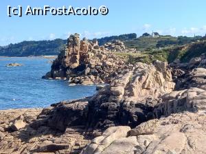 [P26] Coasta de Granit Roz » foto by Mika
 - 
<span class="allrVoted glyphicon glyphicon-heart hidden" id="av1254205"></span>
<a class="m-l-10 hidden" id="sv1254205" onclick="voting_Foto_DelVot(,1254205,11696)" role="button">șterge vot <span class="glyphicon glyphicon-remove"></span></a>
<a id="v91254205" class=" c-red"  onclick="voting_Foto_SetVot(1254205)" role="button"><span class="glyphicon glyphicon-heart-empty"></span> <b>LIKE</b> = Votează poza</a> <img class="hidden"  id="f1254205W9" src="/imagini/loader.gif" border="0" /><span class="AjErrMes hidden" id="e1254205ErM"></span>