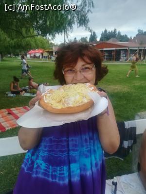 [P08] Un langos urias, dar si foarte bun » foto by lenti
 - 
<span class="allrVoted glyphicon glyphicon-heart hidden" id="av982280"></span>
<a class="m-l-10 hidden" id="sv982280" onclick="voting_Foto_DelVot(,982280,11696)" role="button">șterge vot <span class="glyphicon glyphicon-remove"></span></a>
<a id="v9982280" class=" c-red"  onclick="voting_Foto_SetVot(982280)" role="button"><span class="glyphicon glyphicon-heart-empty"></span> <b>LIKE</b> = Votează poza</a> <img class="hidden"  id="f982280W9" src="/imagini/loader.gif" border="0" /><span class="AjErrMes hidden" id="e982280ErM"></span>