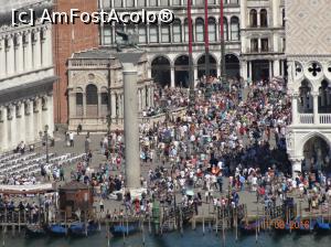 [P10] Veneția - Piața San Marco dinspre San Giorgio Maggior - aglomerație mare, moncher!  » foto by nickro
 - 
<span class="allrVoted glyphicon glyphicon-heart hidden" id="av898852"></span>
<a class="m-l-10 hidden" id="sv898852" onclick="voting_Foto_DelVot(,898852,11696)" role="button">șterge vot <span class="glyphicon glyphicon-remove"></span></a>
<a id="v9898852" class=" c-red"  onclick="voting_Foto_SetVot(898852)" role="button"><span class="glyphicon glyphicon-heart-empty"></span> <b>LIKE</b> = Votează poza</a> <img class="hidden"  id="f898852W9" src="/imagini/loader.gif" border="0" /><span class="AjErrMes hidden" id="e898852ErM"></span>