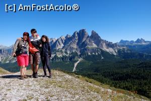 [P29] Faloria - pe fundal - Monte Cristallo » foto by nickro
 - 
<span class="allrVoted glyphicon glyphicon-heart hidden" id="av898871"></span>
<a class="m-l-10 hidden" id="sv898871" onclick="voting_Foto_DelVot(,898871,11696)" role="button">șterge vot <span class="glyphicon glyphicon-remove"></span></a>
<a id="v9898871" class=" c-red"  onclick="voting_Foto_SetVot(898871)" role="button"><span class="glyphicon glyphicon-heart-empty"></span> <b>LIKE</b> = Votează poza</a> <img class="hidden"  id="f898871W9" src="/imagini/loader.gif" border="0" /><span class="AjErrMes hidden" id="e898871ErM"></span>