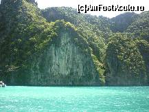 [P11] peretii abrubti a unei insule parca sugereaza sa cauti in mare jumatatea scufundata... aici sunt multe grote si pesteri submarine » foto by kati
 - 
<span class="allrVoted glyphicon glyphicon-heart hidden" id="av327867"></span>
<a class="m-l-10 hidden" id="sv327867" onclick="voting_Foto_DelVot(,327867,11724)" role="button">șterge vot <span class="glyphicon glyphicon-remove"></span></a>
<a id="v9327867" class=" c-red"  onclick="voting_Foto_SetVot(327867)" role="button"><span class="glyphicon glyphicon-heart-empty"></span> <b>LIKE</b> = Votează poza</a> <img class="hidden"  id="f327867W9" src="/imagini/loader.gif" border="0" /><span class="AjErrMes hidden" id="e327867ErM"></span>